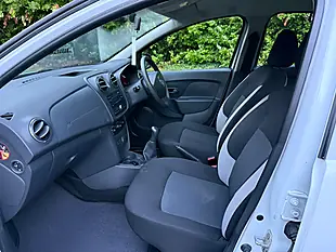Used 2016 Dacia Sandero Ambiance White - Interior and Exterior details 9
