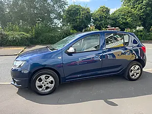 Used 2016 Dacia Sandero Laureate Prime Blue - Interior and Exterior details 8