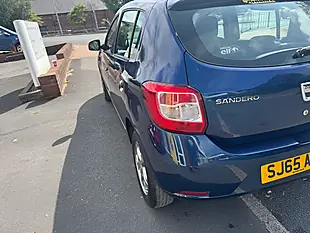 Used 2016 Dacia Sandero Laureate Prime Blue - Interior and Exterior details 9