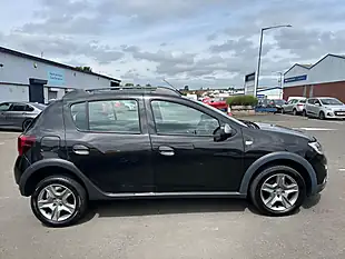 Used 2016 Dacia Sandero Stepway Ambiance Black - Interior and Exterior details 6