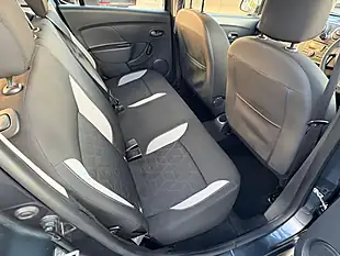 Used 2016 Dacia Sandero Stepway Ambiance Grey - Interior and Exterior details 10