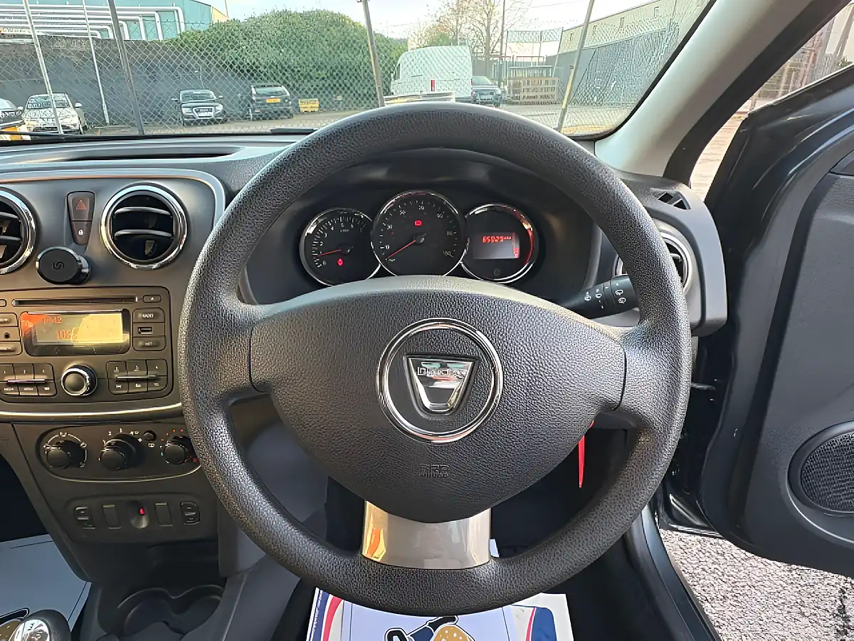 Used 2016 Dacia Sandero Stepway Ambiance Grey - Interior and Exterior details 15