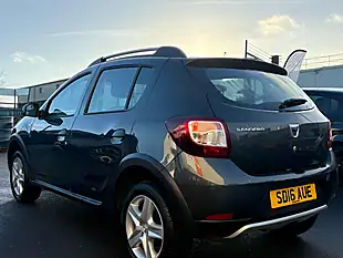Used 2016 Dacia Sandero Stepway Ambiance Grey - Interior and Exterior details 4