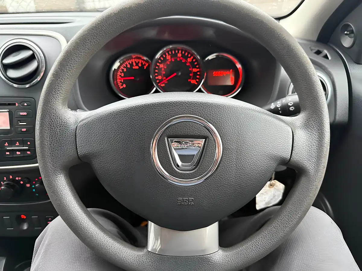 Used 2016 Dacia Sandero Stepway Ambiance Red - Interior and Exterior details 20