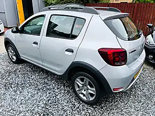 Used 2016 Dacia Sandero Stepway Ambiance Silver - Interior and Exterior details 11