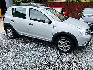 Used 2016 Dacia Sandero Stepway Ambiance Silver - Interior and Exterior details 17