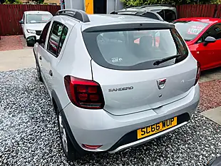 Used 2016 Dacia Sandero Stepway Ambiance Silver - Interior and Exterior details 18