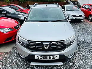 Used 2016 Dacia Sandero Stepway Ambiance Silver - Interior and Exterior details 3