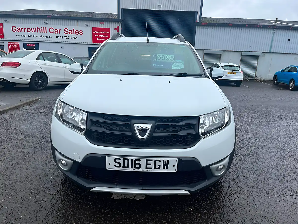 Used 2016 Dacia Sandero Stepway Ambiance White - Interior and Exterior details 2