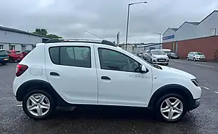 Used 2016 Dacia Sandero Stepway Ambiance White - Interior and Exterior details 4