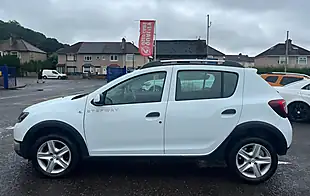 Used 2016 Dacia Sandero Stepway Ambiance White - Interior and Exterior details 7