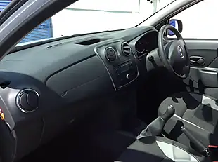 Used 2016 Dacia Sandero Stepway Ambiance White - Interior and Exterior details 9