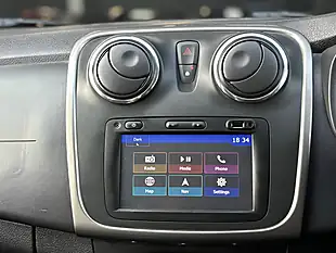 Used 2016 Dacia Sandero Stepway Laureate Black - Interior and Exterior details 17