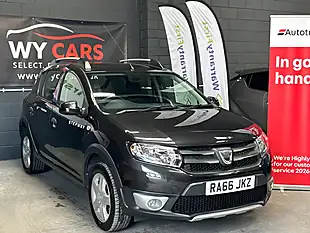Used 2016 Dacia Sandero Stepway Laureate Black - Interior and Exterior details 4