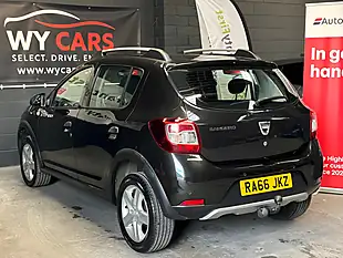 Used 2016 Dacia Sandero Stepway Laureate Black - Interior and Exterior details 8
