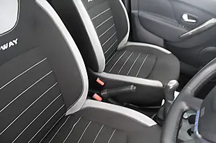 Used 2016 Dacia Sandero Stepway Laureate Black - Interior and Exterior details 16