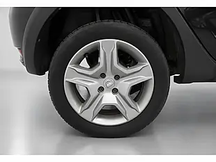 Used 2016 Dacia Sandero Stepway Laureate Black - Interior and Exterior details 19