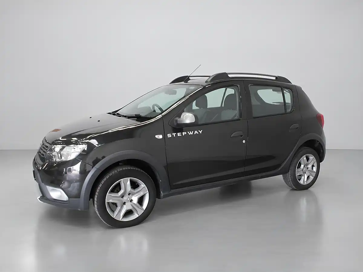 Used 2016 Dacia Sandero Stepway Laureate Black - Interior and Exterior details 4