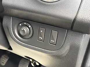 Used 2016 Dacia Sandero Stepway Laureate Black - Interior and Exterior details 12