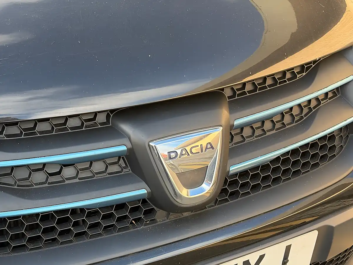 Used 2016 Dacia Sandero Stepway Laureate Black - Interior and Exterior details 7