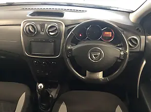 Used 2016 Dacia Sandero Stepway Laureate White - Interior and Exterior details 14