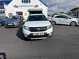 Used 2016 Dacia Sandero Stepway Laureate White - Interior and Exterior details 2