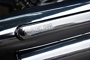 Used 2016 Daelim Daystar Black - Interior and Exterior details 16