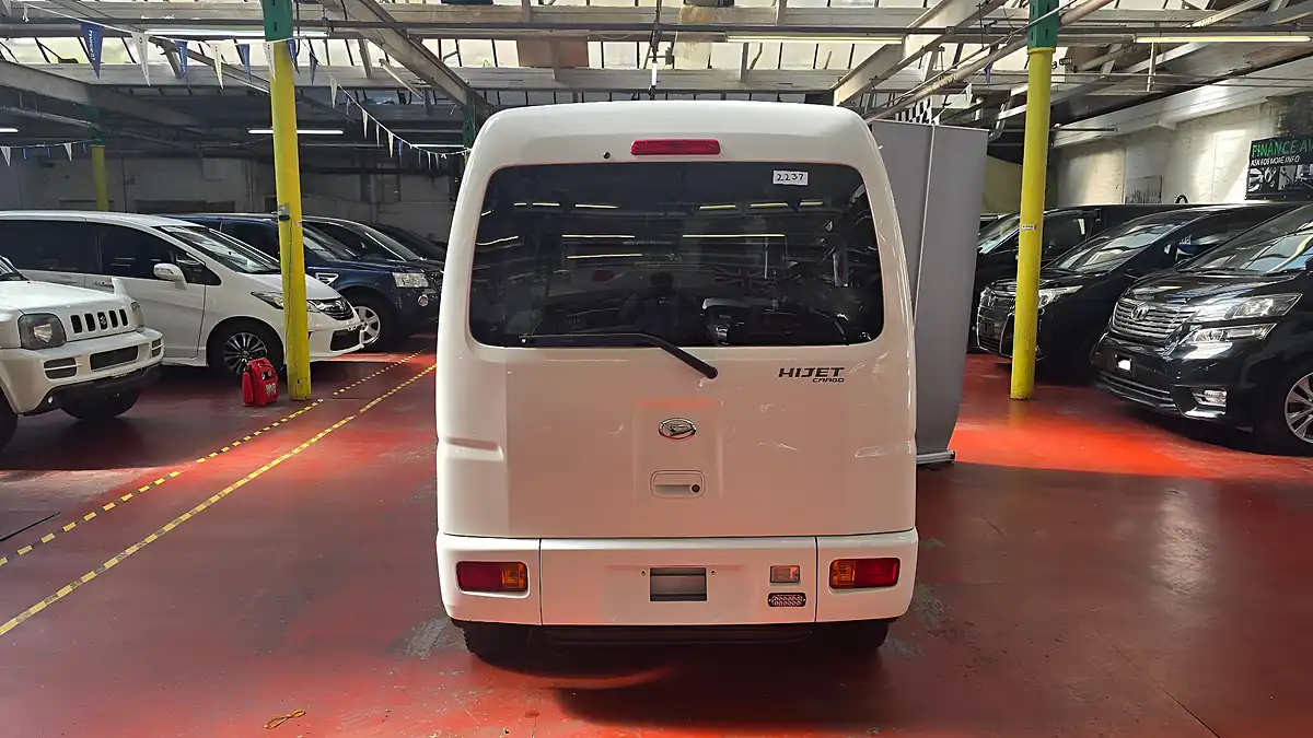 Used 2016 Daihatsu Hijet MPV Mobility Ramp White - Interior and Exterior details 17