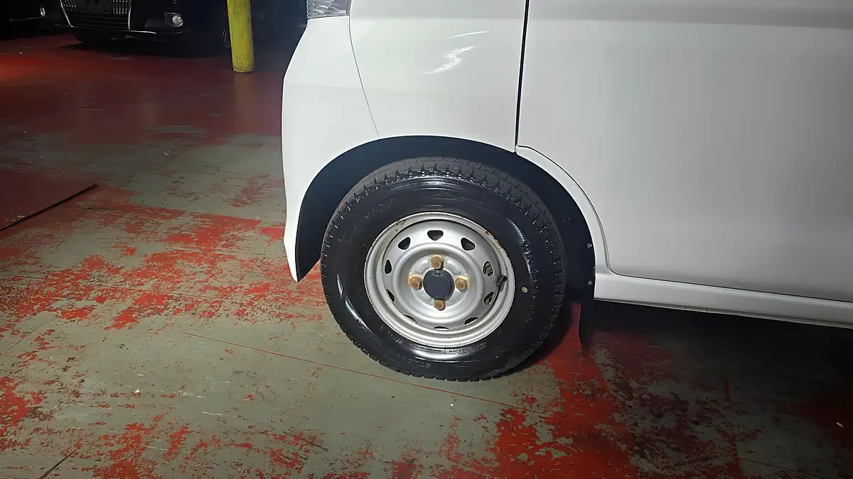 Used 2016 Daihatsu Hijet MPV Mobility Ramp White - Interior and Exterior details 20