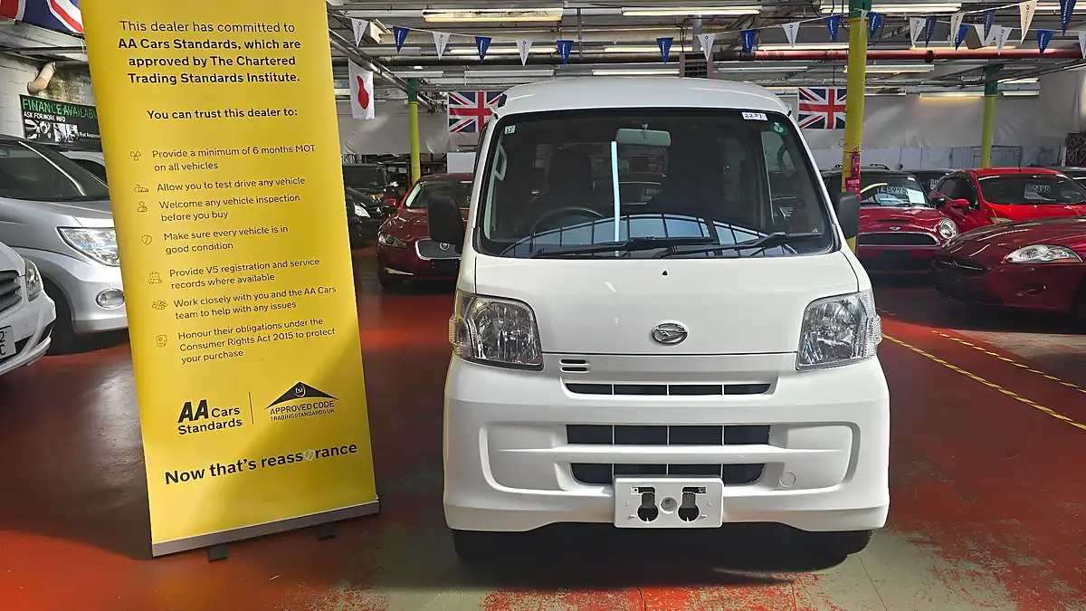 Used 2016 Daihatsu Hijet MPV Mobility Ramp White - Interior and Exterior details 3