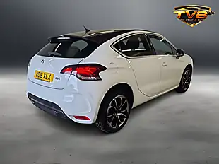 Used 2016 DS 4 Elegance Pearl White - Interior and Exterior details 2