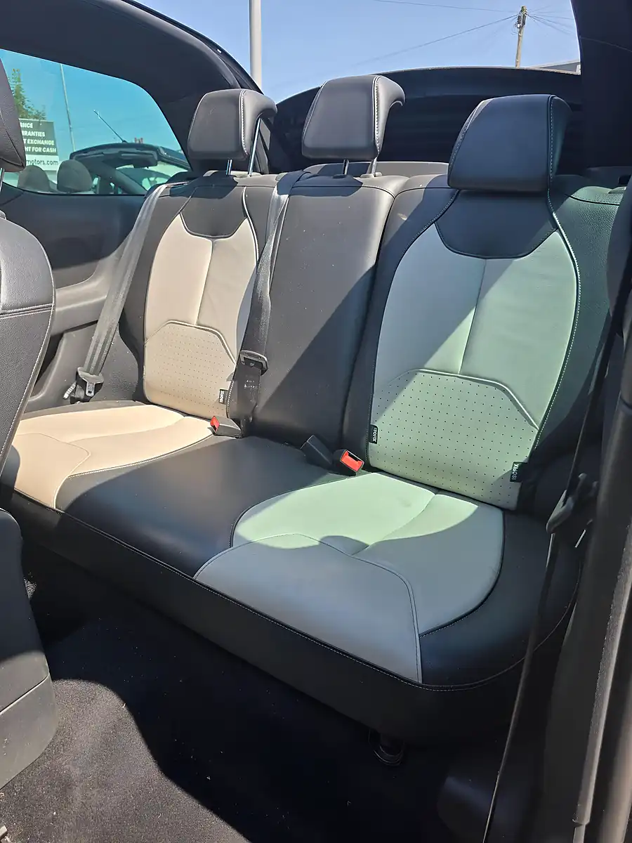 Used 2016 DS Automobiles DS 3 Cabrio Prestige Black - Interior and Exterior details 19