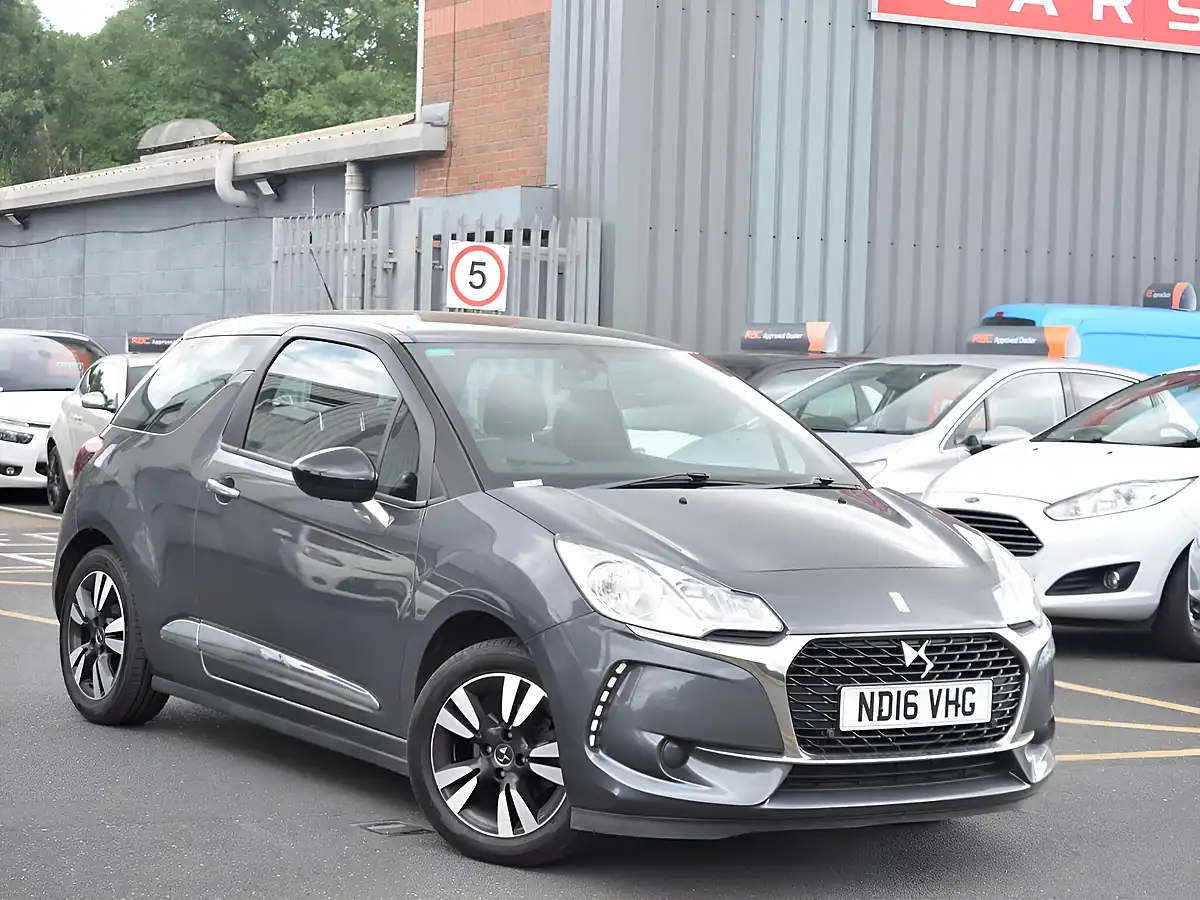 Used 2016 DS Automobiles DS 3 Chic Grey - Interior and Exterior details 14