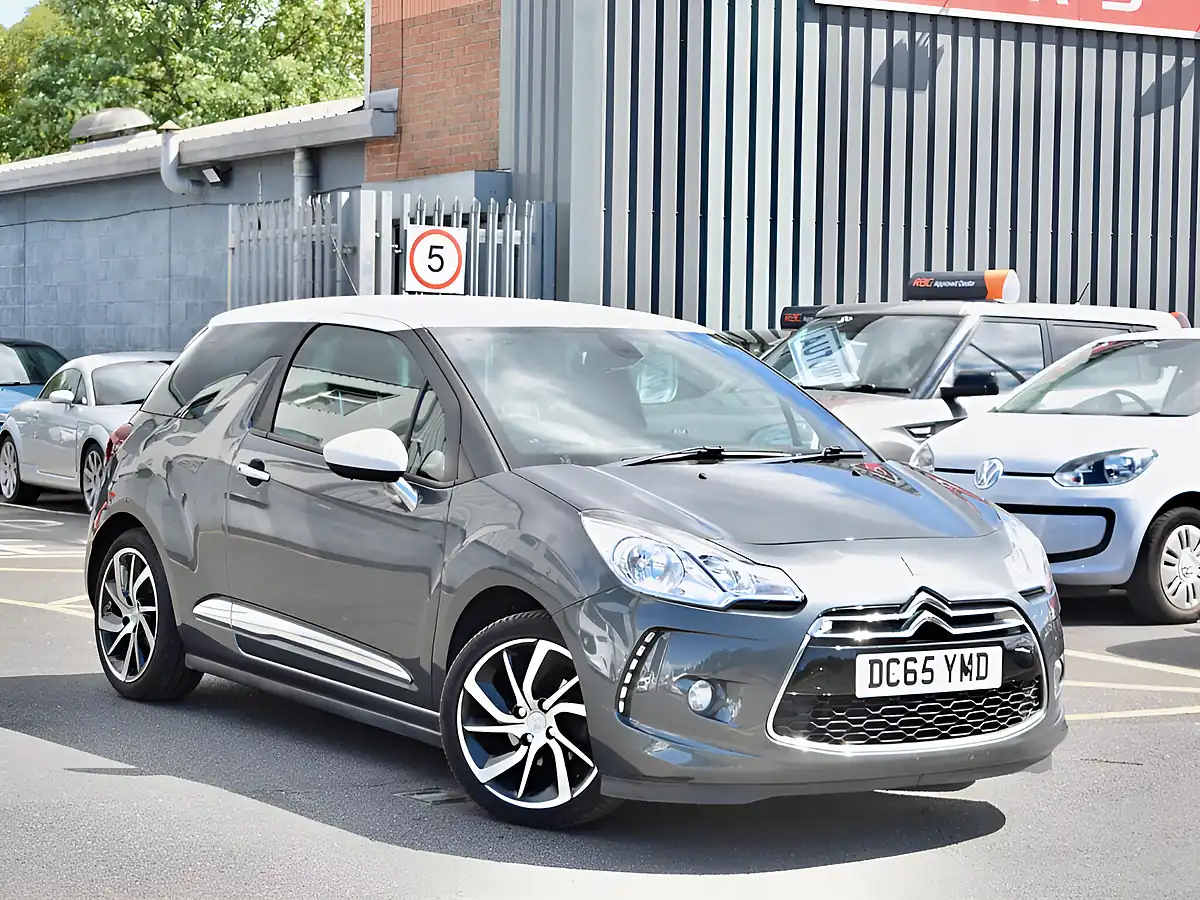 Used 2016 DS Automobiles DS 3 Dstyle Nav Grey - Front View