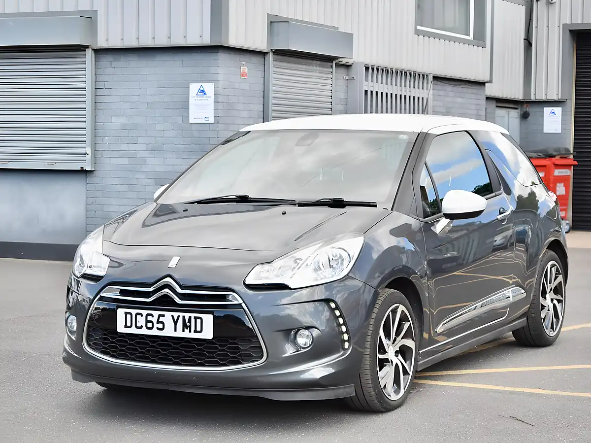 Used 2016 DS Automobiles DS 3 Dstyle Nav Grey - Interior and Exterior details 3