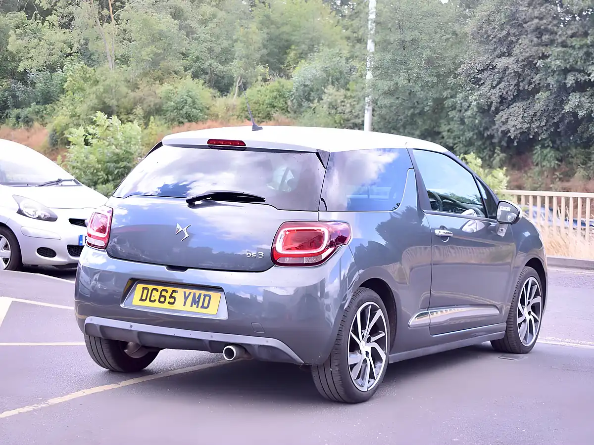 Used 2016 DS Automobiles DS 3 Dstyle Nav Grey - Interior and Exterior details 8