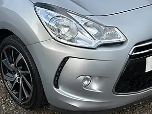 Used 2016 DS Automobiles DS 3 Dstyle Nav Silver - Interior and Exterior details 9