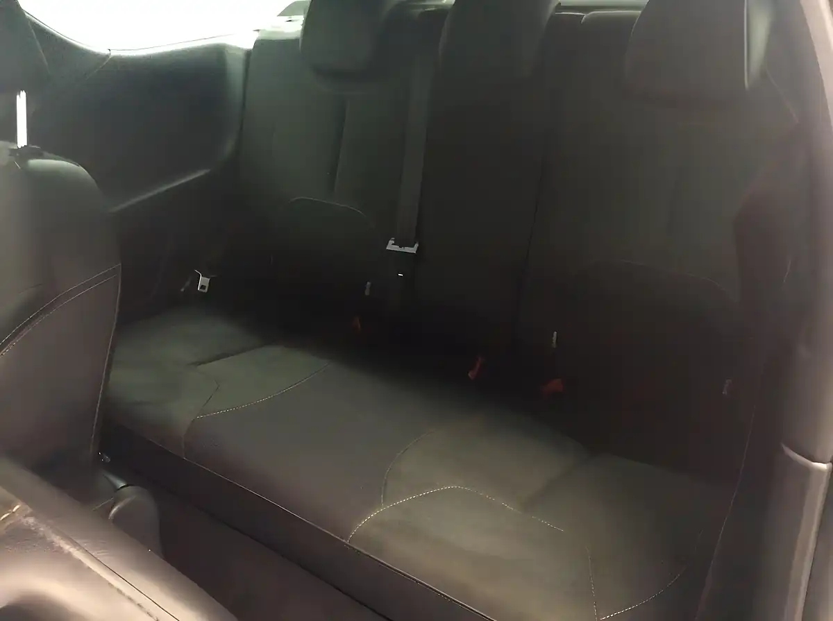 Used 2016 DS Automobiles DS 3 Elegance Black - Interior and Exterior details 16
