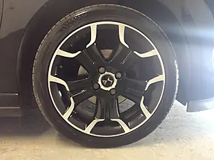 Used 2016 DS Automobiles DS 3 Elegance Black - Interior and Exterior details 17