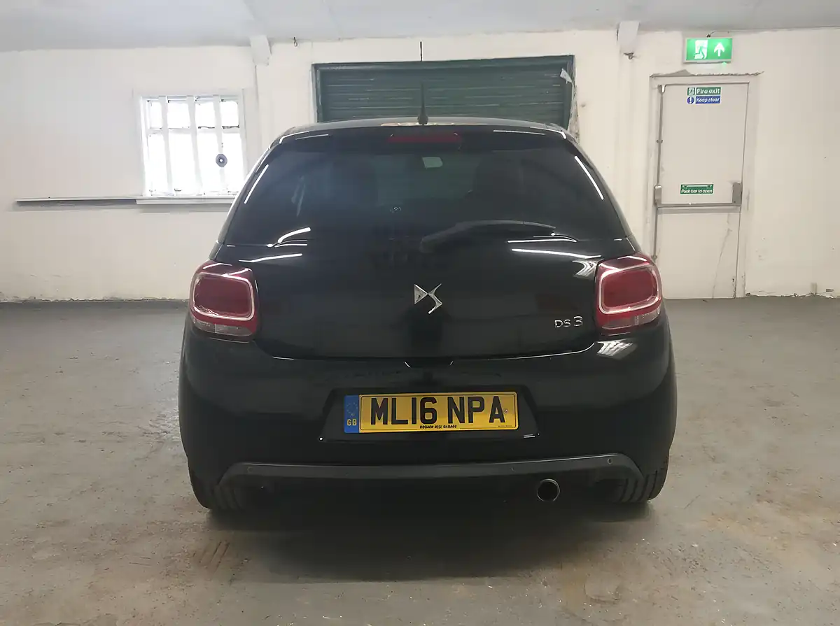 Used 2016 DS Automobiles DS 3 Elegance Black - Interior and Exterior details 5