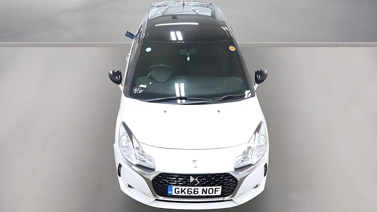 Used 2016 DS Automobiles DS 3 Performance Line White - Interior and Exterior details 2