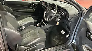 Used 2016 DS Automobiles DS 3 Prestige Grey - Interior and Exterior details 8