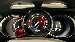 Used 2016 DS Automobiles DS 3 Prestige Grey - Interior and Exterior details 9