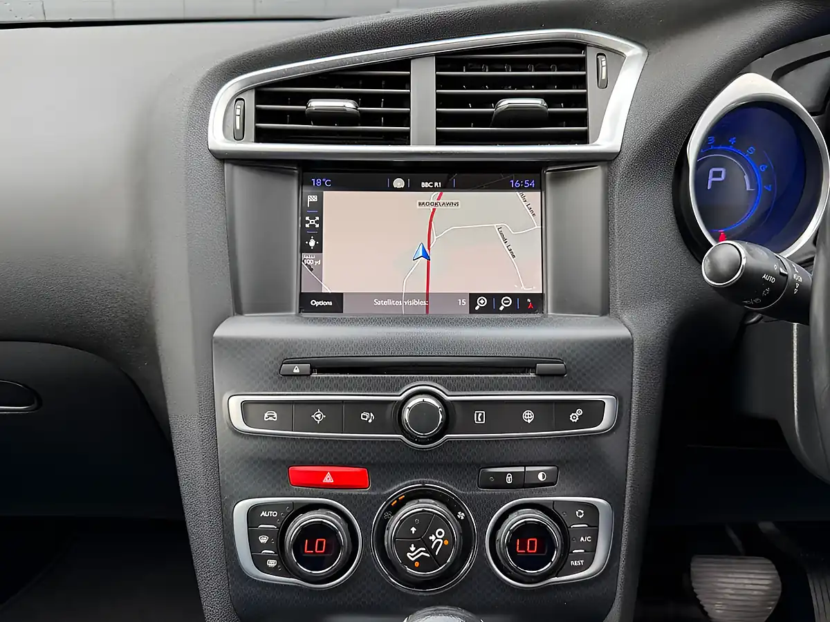 Used 2016 DS Automobiles DS 4 Prestige Ink Blue Met - Eku - Interior and Exterior details 13