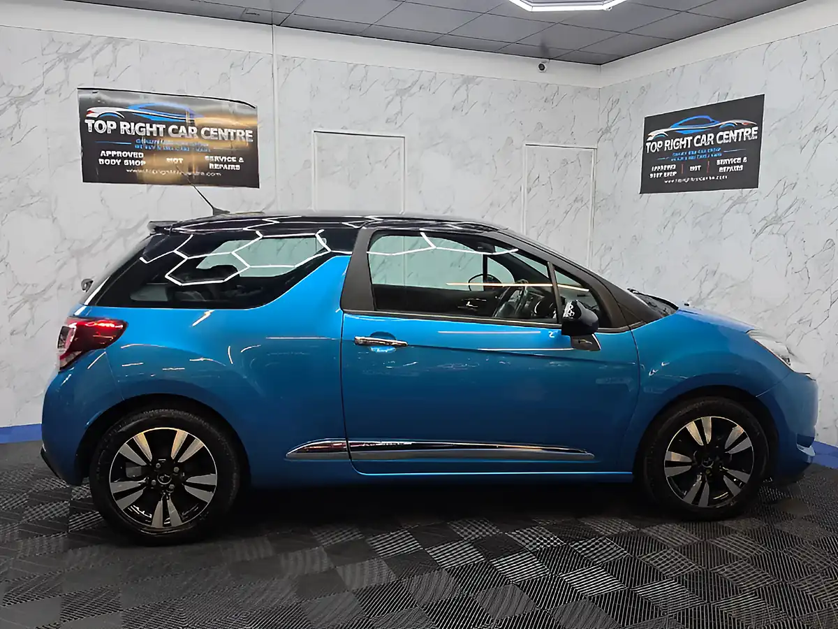 Used 2016 DS DS 3 Chic Blue - Interior and Exterior details 10