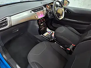 Used 2016 DS DS 3 Chic Blue - Interior and Exterior details 12