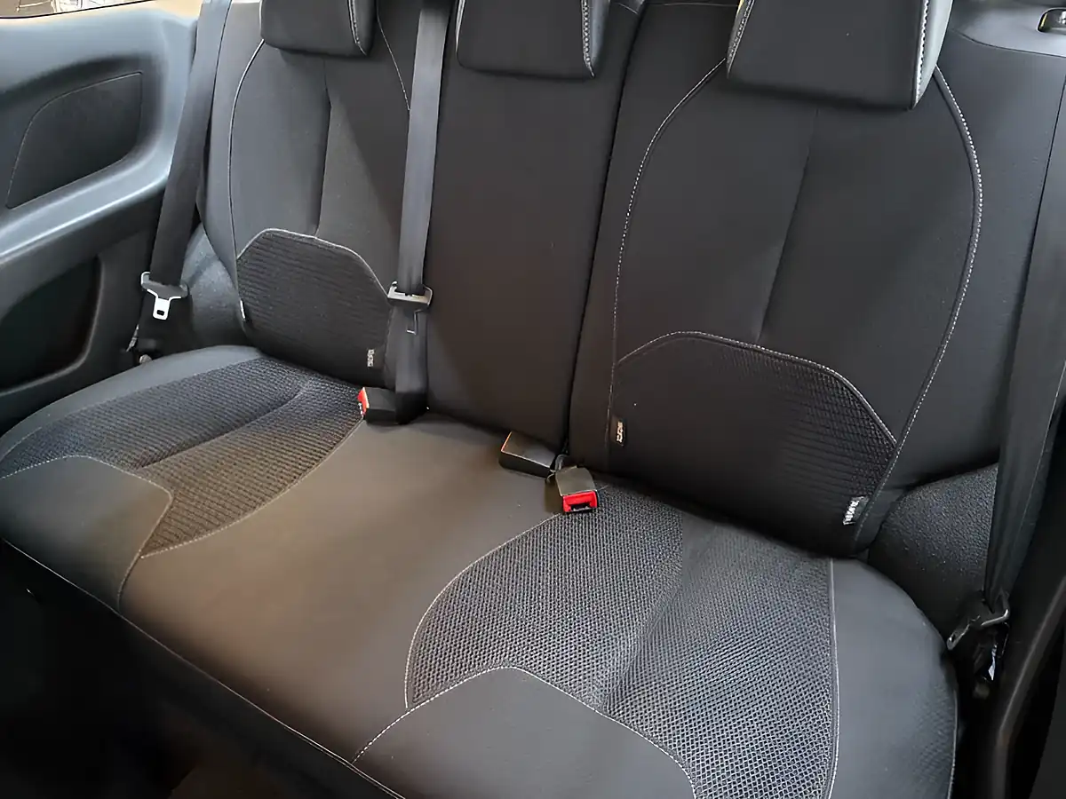 Used 2016 DS DS 3 Chic Blue - Interior and Exterior details 17