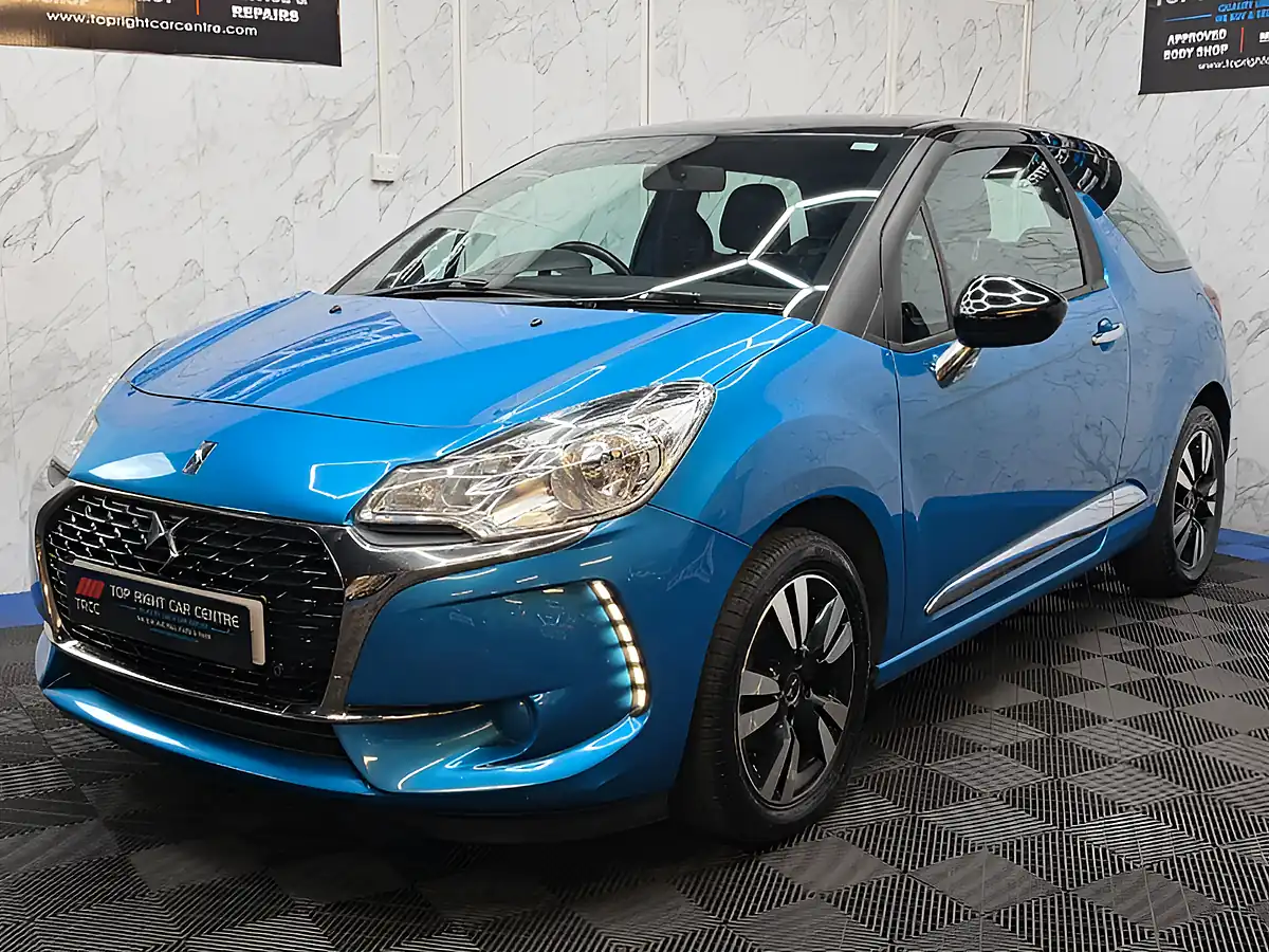 Used 2016 DS DS 3 Chic Blue - Interior and Exterior details 4