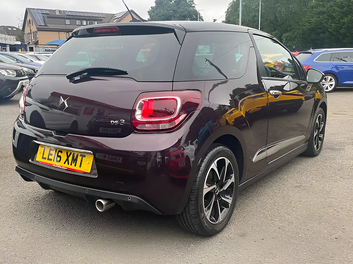 Used 2016 DS DS 3 Elegance Purple - Interior and Exterior details 5