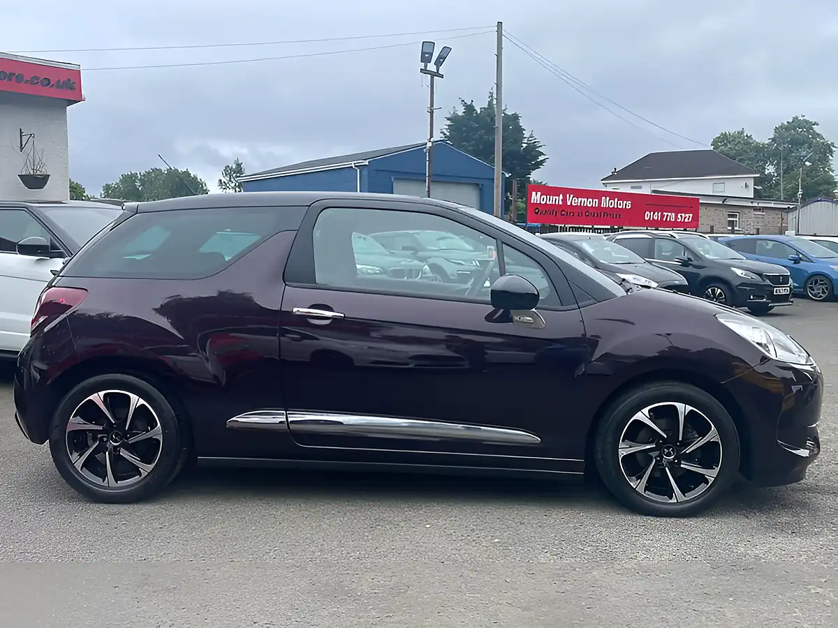 Used 2016 DS DS 3 Elegance Purple - Interior and Exterior details 8